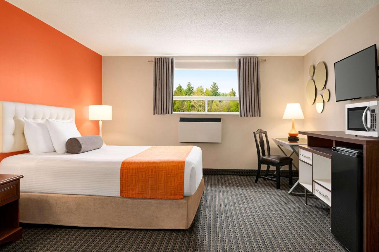 Howard Johnson By Wyndham Gravenhurst Kültér fotó